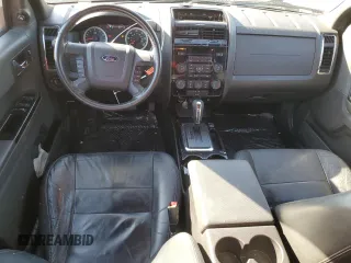 2012 Ford Escape Limited z VIN 1FMCU0E77CKC61217, wystawiony jako Copart lot #87172104 z przebiegiem 130 048 mil mil oraz Szkody całkowita. Historia ofert i sprzedaży dostępna na DreamBid. Obrazek 8.
