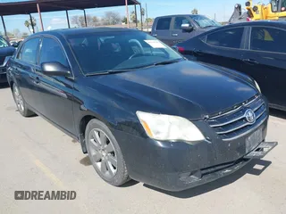 2006 Toyota Avalon XL with VIN 4T1BK36B26U135605, listed as a IAAI auction lot 41619710 with 331,815 mi miles. Bid and sale history available at carsss.com. Image 1.