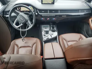 2018 Audi Q7 Premium Plus z VIN WA1LAAF70JD040782, wystawiony jako Copart lot #55930685 z przebiegiem 71 144 mil mil oraz Szkoda całkowita • Salvage title. Historia ofert i sprzedaży dostępna na DreamBid. Obrazek 8.