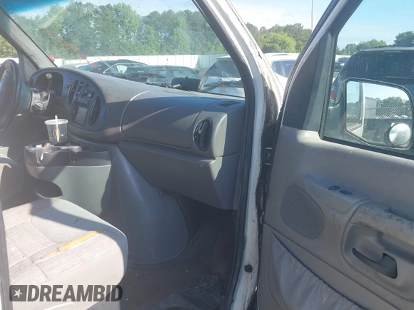 1999 Ford Econoline Passenger XL с VIN 1FBSS31S6XHB77883, выставлен на аукционе IAAI как лот 42259053 с пробегом 142 033 миль миль и . История ставок и продаж доступна на DreamBid. Изображение 5.