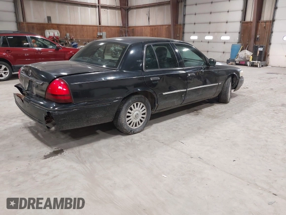 2008 Mercury Grand Marquis LS z VIN 2MEFM75V18X617284, wystawiony jako IAAI lot #41948364 z przebiegiem 106 294 mil mil oraz . Historia ofert i sprzedaży dostępna na DreamBid. Obrazek 4.