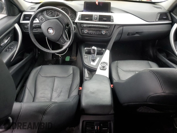 2013 BMW 3 Series 328i xDrive with VIN WBA3B5C5XDF593068, listed as a Copart auction lot 44933655 with 81,193 mi miles and Salvage Title. Bid and sale history available at carsss.com. Image 8.