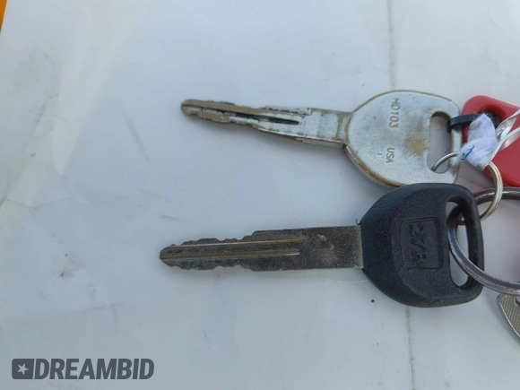 1994 Honda Civic DX z VIN 2HGEJ2122RH524243, wystawiony jako IAAI lot #42483854 z przebiegiem Nie podano mil oraz . Historia ofert i sprzedaży dostępna na DreamBid. Obrazek 11.
