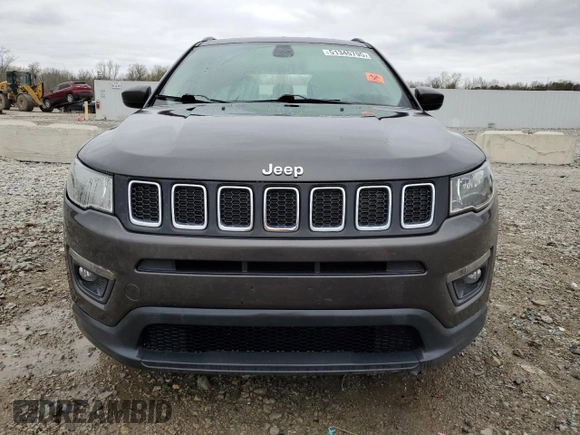 2018 Jeep Compass Latitude with VIN 3C4NJCBB3JT502203, listed as a Copart auction lot 51345795 with 94,433 mi miles and Salvage Title. Bid and sale history available at DreamBid. Image 5.
