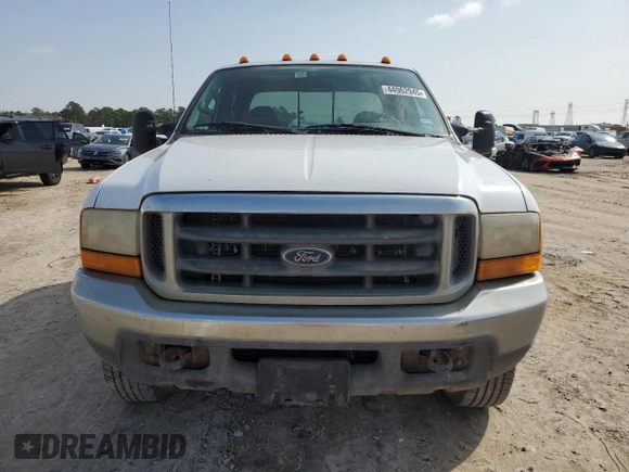 1999 Ford Super Duty F-250 XL with VIN 1FTNW21F9XED82013, listed as a Copart auction lot 44962945 with 394,926 mi miles and Clean Title. Bid and sale history available at carsss.com. Image 5.