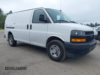 2019 Chevrolet Express Cargo z VIN 1GCWGAFP7K1189100, wystawiony jako IAAI lot #42459577 z przebiegiem 95 789 mil mil oraz . Historia ofert i sprzedaży dostępna na DreamBid. Obrazek 1.