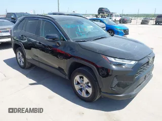 2025 Toyota RAV4 XLE with VIN 2T3W1RFV9SW373129, listed as a IAAI auction lot 42004132 with 5,935 mi miles. Bid and sale history available at carsss.com. Image 1.