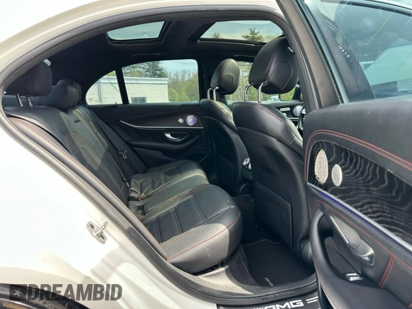 2019 Mercedes-Benz E 53 AMG with VIN WDDZF6BB7KA589865, listed as a Copart auction lot 55819215 with 83,878 mi miles and Clean Title. Bid and sale history available at DreamBid. Image 5.