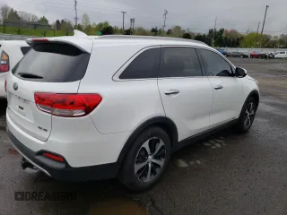 2016 Kia Sorento EX with VIN 5XYPHDA50GG005955, listed as a Copart auction lot 52306045 with 151,221 mi miles and Clean Title. Bid and sale history available at carsss.com. Image 3.