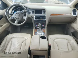2010 Audi Q7 Premium Plus z VIN WA1LYAFE5AD008016, wystawiony jako Copart lot #50888925 z przebiegiem 160 042 mil mil oraz Szkoda całkowita • Salvage title. Historia ofert i sprzedaży dostępna na DreamBid. Obrazek 8.