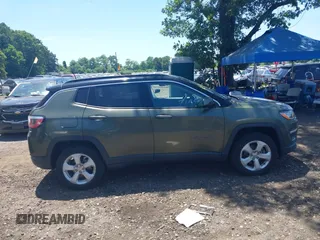 2018 Jeep Compass Latitude with VIN 3C4NJDBB5JT200840, listed as a IAAI auction lot 42557660 with 39,489 mi miles and . Bid and sale history available at DreamBid. Image 13.