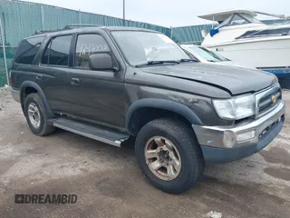 1997 Toyota 4Runner SR5 z VIN JT3HN86R0V0087189, wystawiony jako IAAI lot #42440006 z przebiegiem Nie podano mil oraz . Historia ofert i sprzedaży dostępna na DreamBid. Obrazek 1.