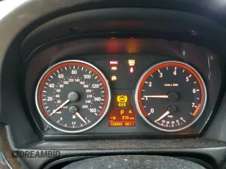 2007 BMW 3 Series 328xi с VIN WBAVC93577KX54341, выставлен на аукционе Copart как лот 54558175 с пробегом 138 809 миль миль и Списание • Salvage title. История ставок и продаж доступна на DreamBid. Изображение 9.