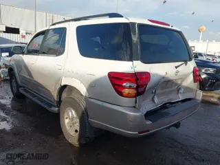 2003 Toyota Sequoia SR5 with VIN 5TDZT34A33S147241, listed as a IAAI auction lot 41137587 with 257,823 mi miles. Bid and sale history available at carsss.com. Image 3.