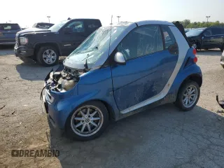 2008 Smart fortwo Passion z VIN WMEEK31X58K181921, wystawiony jako Copart lot #66072254 z przebiegiem Nie podano mil oraz Czysty tytuł • Clean title. Historia ofert i sprzedaży dostępna na DreamBid. Obrazek 1.