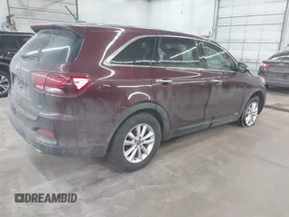 2019 Kia Sorento S V6 with VIN 5XYPGDA56KG483373, listed as a IAAI auction lot 41680817 with 91,970 mi miles. Bid and sale history available at carsss.com. Image 4.