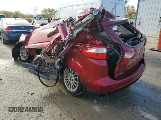 2014 Ford C-Max SEL with VIN 1FADP5BUXEL504612, listed as a Copart auction lot 77826444 with Not Provided miles and Non Repairable. Bid and sale history available at DreamBid. Image 2.