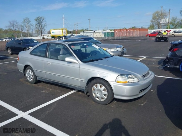 1996 Honda Civic EX with VIN 1HGEJ8249TL090500, listed as a IAAI auction lot 41927643 with 164,067 mi miles. Bid and sale history available at carsss.com. Image 1.