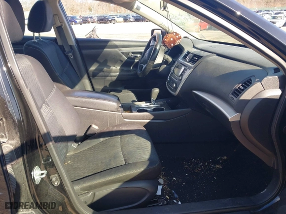 2017 Nissan Altima 2.5 SR with VIN 1N4AL3AP9HC265993, listed as a IAAI auction lot 41627180 with 142,994 mi miles. Bid and sale history available at carsss.com. Image 5.