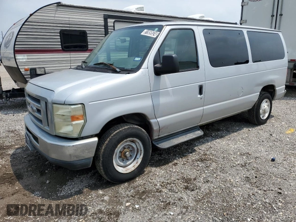 2008 Ford Econoline Passenger XL with VIN 1FBNE31LX8DA80174, listed as a Copart auction lot 51959524 with 109,586 mi miles and Clean Title. Bid and sale history available at carsss.com. Image 1.