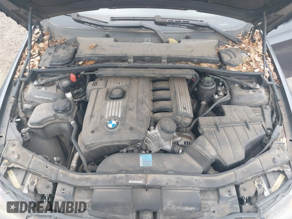 2008 BMW 3 Series 328xi with VIN WBAVC93528K056754, listed as a IAAI auction lot 41505019 with 80,516 mi miles. Bid and sale history available at carsss.com. Image 10.