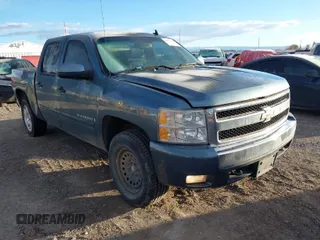 2008 Chevrolet Silverado 1500 LTZ with VIN 3GCEK13M18G191164, listed as a IAAI auction lot 40794522 with 180,509 mi miles. Bid and sale history available at carsss.com. Image 1.