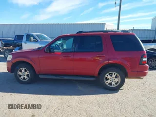 2010 Ford Explorer XLT with VIN 1FMEU6DE5AUA03758, listed as a IAAI auction lot 40921795 with 122,386 mi miles. Bid and sale history available at carsss.com. Image 14.