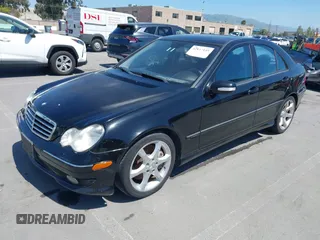 2007 Mercedes-Benz C 230 Sport z VIN WDBRF52H27F931854, wystawiony jako IAAI lot #42154149 z przebiegiem 187 730 mil mil oraz . Historia ofert i sprzedaży dostępna na DreamBid. Obrazek 2.