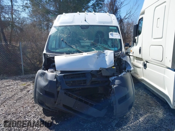 2018 Ram ProMaster Cargo with VIN 3C6URVJG6JE141767, listed as a IAAI auction lot 41533451 with 92,184 mi miles. Bid and sale history available at carsss.com. Image 13.