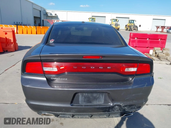 2013 Dodge Charger SE z VIN 2C3CDXBG5DH571669, wystawiony jako IAAI lot #42093056 z przebiegiem 181 157 mil mil oraz . Historia ofert i sprzedaży dostępna na DreamBid. Obrazek 16.