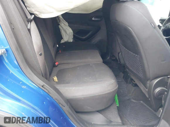 2015 Chevrolet Trax LS with VIN KL7CJKSB5FB252602, listed as a IAAI auction lot 41856675 with 204,530 mi miles. Bid and sale history available at carsss.com. Image 8.
