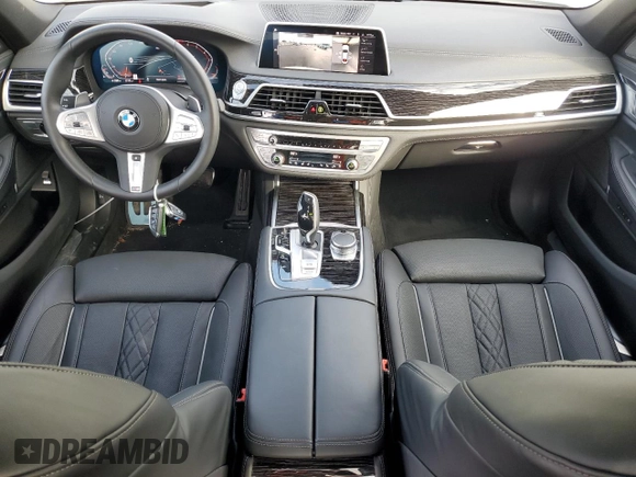2022 BMW 7 Series 740i with VIN WBA7T2C02NCK12866, listed as a Copart auction lot 65695382 with 3,299 mi miles. Bid and sale history available at carsss.com. Image 9.