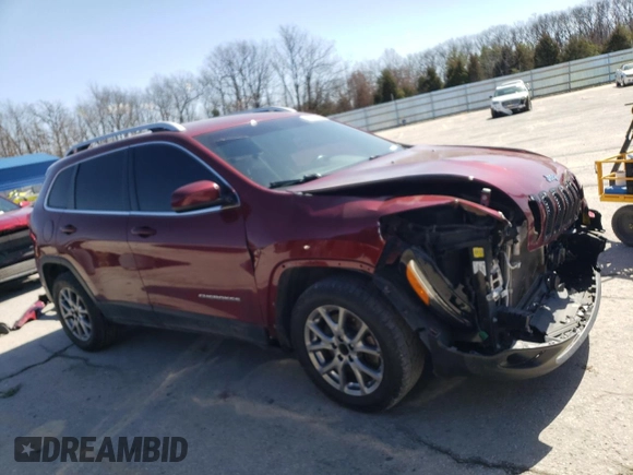2018 Jeep Cherokee Latitude Plus with VIN 1C4PJLLB8JD622754, listed as a Copart auction lot 48239075 with 212,331 mi miles and Salvage Title. Bid and sale history available at carsss.com. Image 4.