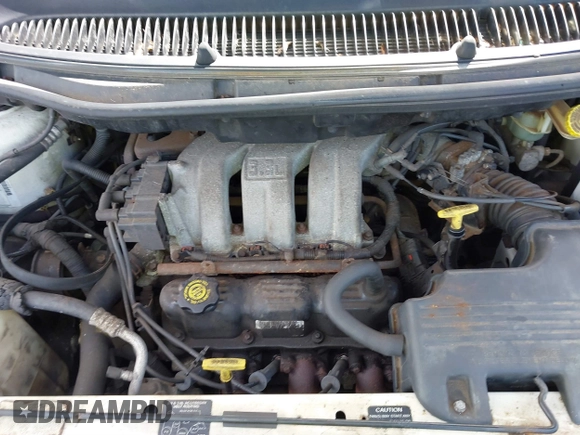 2000 Dodge Caravan Sport with VIN 2B4GP44R7YR677135, listed as a IAAI auction lot 41832043 with Not Provided miles and . Bid and sale history available at carsss.com. Image 10.