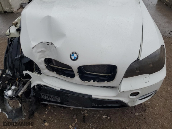 2012 BMW X5 50i with VIN 5UXZV8C51CL424173, listed as a Copart auction lot 49972364 with 178,171 mi miles and Salvage Title. Bid and sale history available at carsss.com. Image 14.