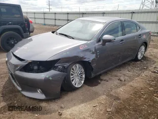 2014 Lexus ES 330 with VIN JTHBK1GGXE2085709, listed as a Copart auction lot 54239424 with 105,670 mi miles and Salvage title. Bid and sale history available at DreamBid. Image 1.