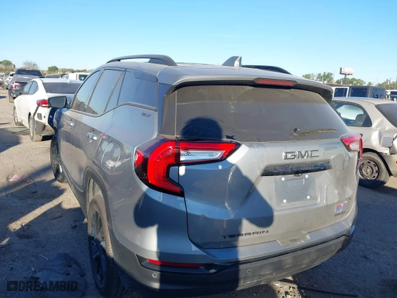 2024 GMC Terrain SLT with VIN 3GKALVEGXRL256598, listed as a IAAI auction lot 40912735 with 6,406 mi miles. Bid and sale history available at carsss.com. Image 3.