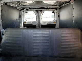 2017 Ford Transit z VIN 1FTYE1YM4HKA73728, wystawiony jako Copart lot #59231565 z przebiegiem 169 458 mil mil oraz Czysty tytuł • Clean title. Historia ofert i sprzedaży dostępna na DreamBid. Obrazek 12.
