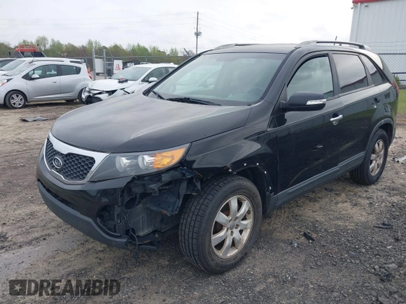 2012 Kia Sorento LX with VIN 5XYKT4A22CG273527, listed as a IAAI auction lot 41954603 with 309,018 mi miles. Bid and sale history available at carsss.com. Image 6.