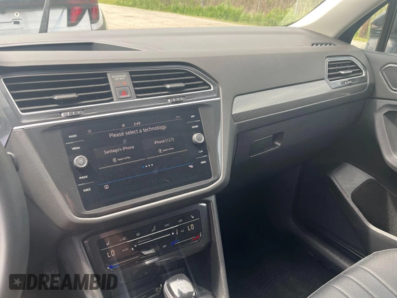 2024 Volkswagen Tiguan SE with VIN 3VV3B7AX6RM075535, listed as a IAAI auction lot 42845052 with 20,867 mi miles and . Bid and sale history available at DreamBid. Image 35.