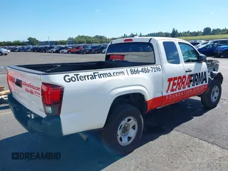 2022 Toyota Tacoma SR with VIN 3TYRX5GN1NT036760, listed as a IAAI auction lot 40435091 with 50,107 mi miles and . Bid and sale history available at DreamBid. Image 4.