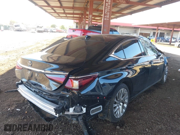 2020 Lexus ES 350 Luxury with VIN 58AEZ1B15LU053883, listed as a IAAI auction lot 41847982 with Not provided miles and . Bid and sale history available at DreamBid. Image 4.