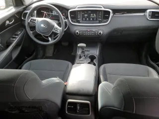 2020 Kia Sorento LX with VIN 5XYPGDA31LG698739, listed as a Copart auction lot 47541525 with 103,246 mi miles and Salvage Title. Bid and sale history available at DreamBid. Image 8.