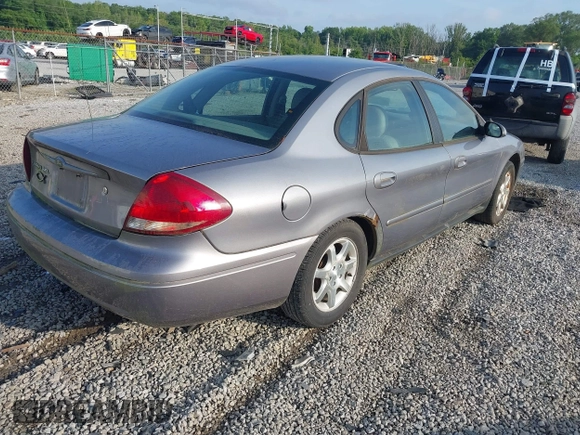 2007 Ford Taurus SEL with VIN 1FAFP56U37A171123, listed as a IAAI auction lot 42797614 with Not provided miles and . Bid and sale history available at DreamBid. Image 4.