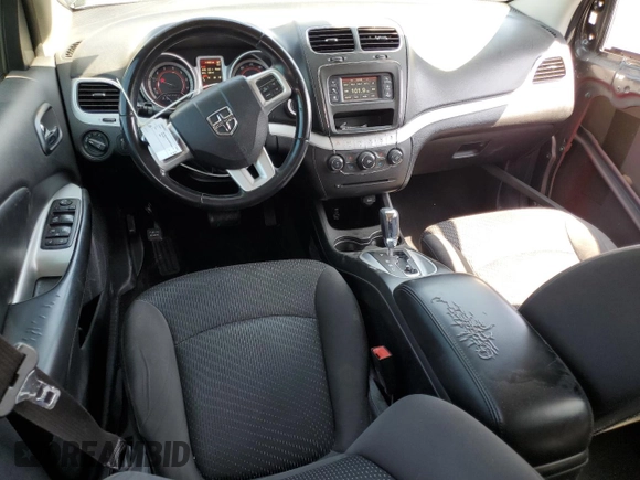 2017 Dodge Journey SXT with VIN 3C4PDCBB5HT701487, listed as a Copart auction lot 58821045 with 118,585 mi miles and Salvage title. Bid and sale history available at DreamBid. Image 8.