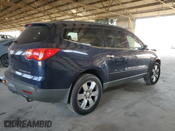 2012 Chevrolet Traverse LTZ z VIN 1GNKRLED9CJ332651, wystawiony jako Copart lot #55253655 z przebiegiem 128 113 mil mil oraz Szkoda całkowita • Salvage title. Historia ofert i sprzedaży dostępna na DreamBid. Obrazek 3.