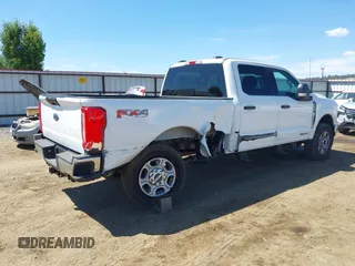 2025 Ford F-250 XL с VIN 1FT7W2BT5SEC99779, выставлен на аукционе IAAI как лот 42849068 с пробегом 7 850 миль миль и . История ставок и продаж доступна на DreamBid. Изображение 4.