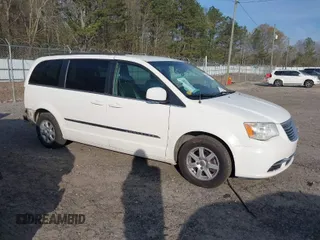 2012 Chrysler Town & Country Touring z VIN 2C4RC1BG6CR213480, wystawiony jako IAAI lot #41887256 z przebiegiem 153 200 mil mil oraz . Historia ofert i sprzedaży dostępna na DreamBid. Obrazek 1.