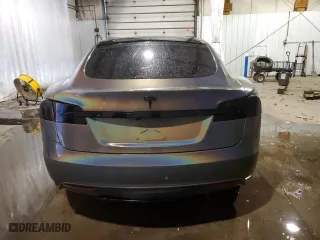 2015 Tesla Model S 85D with VIN 5YJSA1H26FF096308, listed as a Copart auction lot 82654054 with 113612 miles and Salvage Title. Bid and sale history available at carsss.com. Image 6.