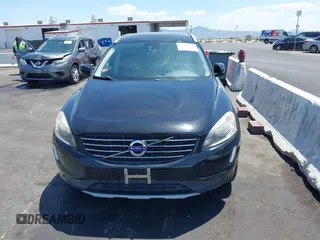 2016 Volvo XC60 T6 Drive-E z VIN YV449MDK7G2811221, wystawiony jako IAAI lot #42476363 z przebiegiem 84 644 mil mil oraz . Historia ofert i sprzedaży dostępna na DreamBid. Obrazek 12.
